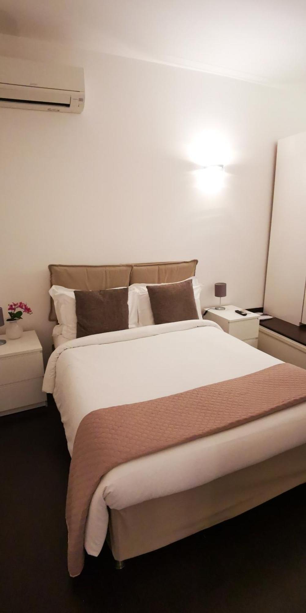 Donna Rosa - Main Avenue Villa Taormina Luaran gambar