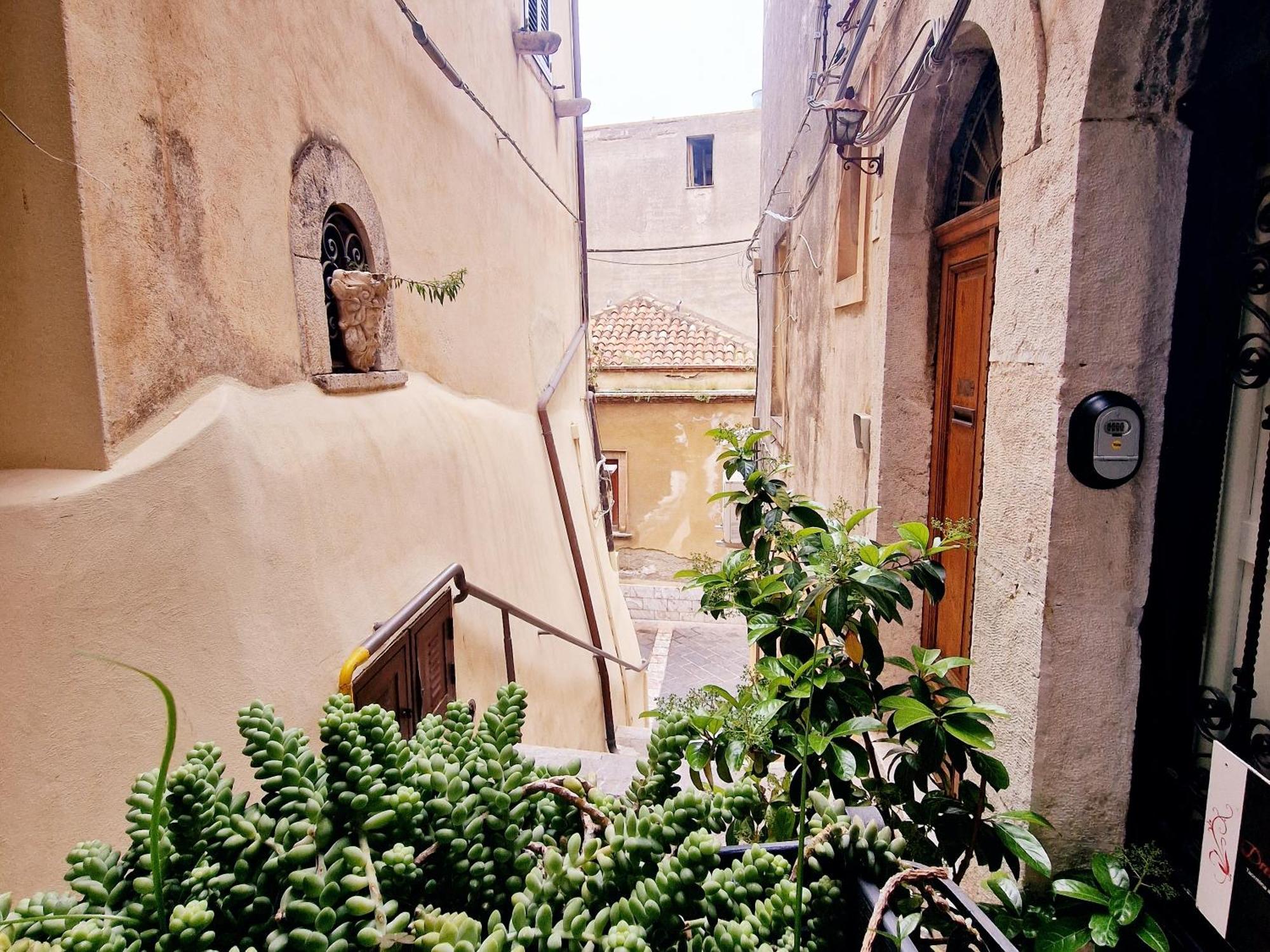 Donna Rosa - Main Avenue Villa Taormina Luaran gambar